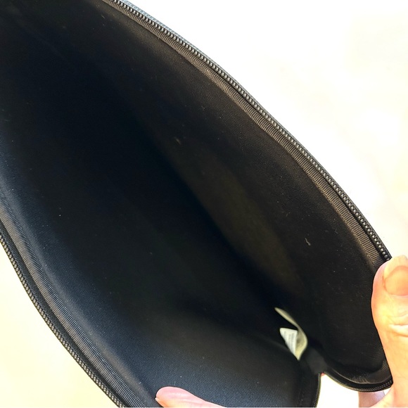 Kate Spade Neoprene Computer Sleeve for 13”. Like New - Picture 6 of 10